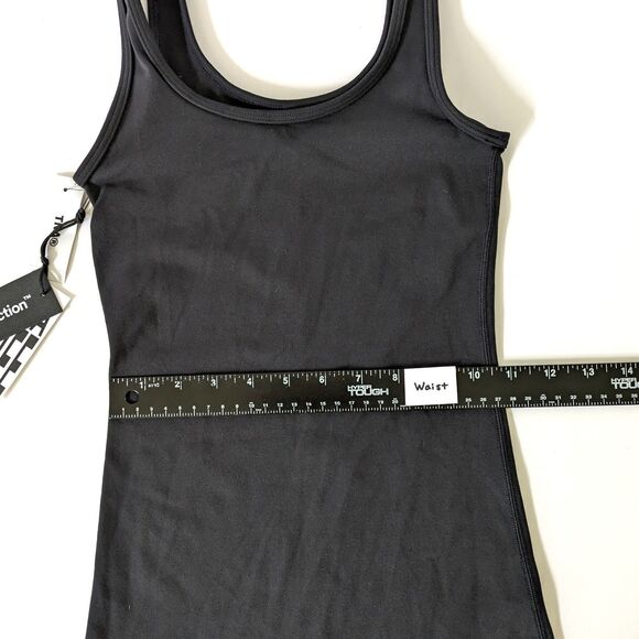 New Aritzia TnaLIFE TnAction SHAKE-IT 7" Size XXS Black Romper Athletic - Picture 7 of 10
